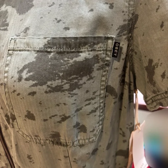 NWT Obey Army Green Camo Fatigue Zip Romper Jumpsuit One of a Kind Size L - Picture 6 of 10